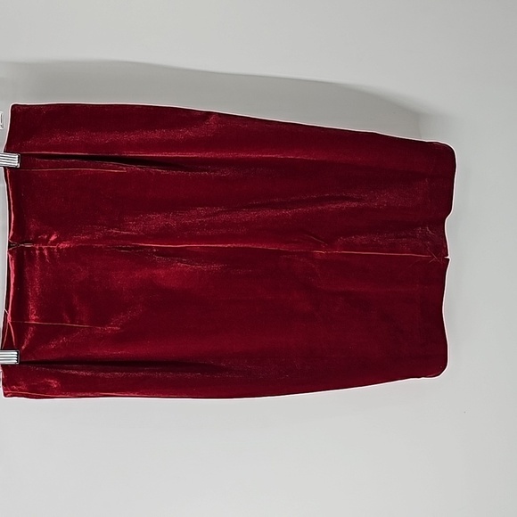 WHBM Cranberry Red Velvet Bodycon Pencil Skirt w Back Zip & Slit - Picture 9 of 12